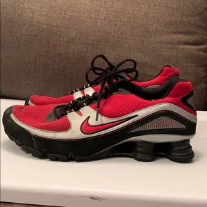 Nike Shox Red/Black Men’s athletic shoes size 10.5
